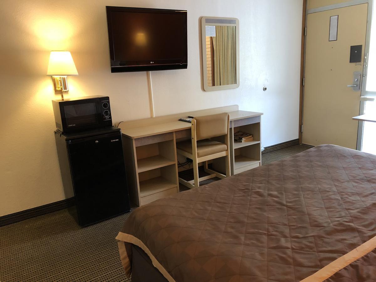 Americas Best Value Inn - Collinsville / St. Louis Eksteriør bilde