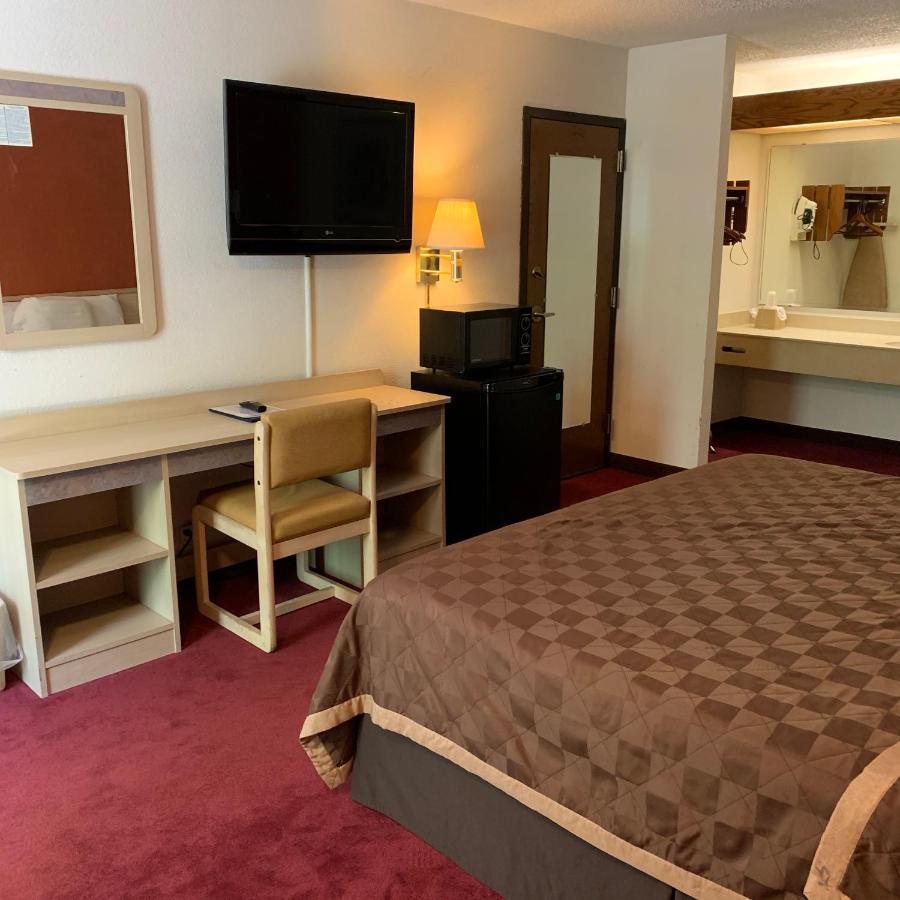 Americas Best Value Inn - Collinsville / St. Louis Eksteriør bilde